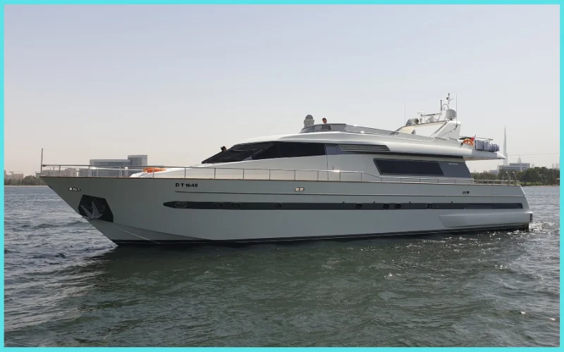 Reference listing photograph: 82ft Sanlorenzo Yacht